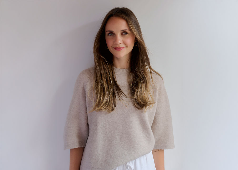 Ein Portraitfoto von Rebecca Traidl